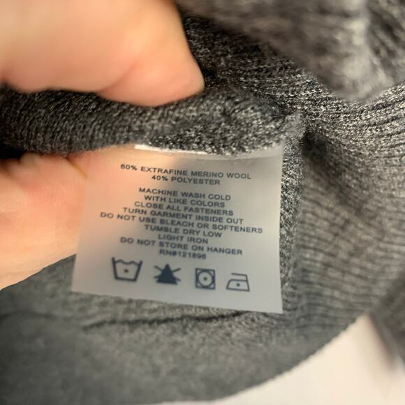 Title Nine 1/4 zip grey 80% Extra fine merino wool - Picture 2 of 7